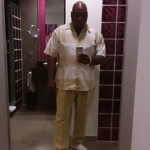 Meet your Posher, Edmond